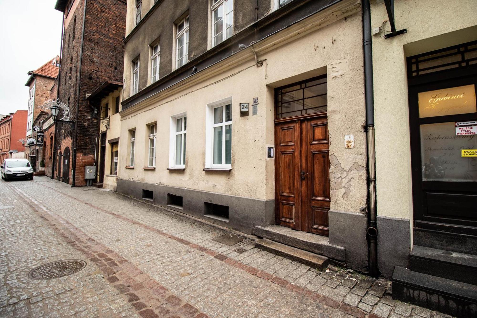 Apartment Place